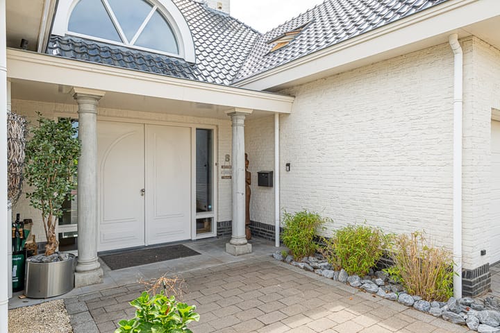 Photo 59 of Gravenstate 8