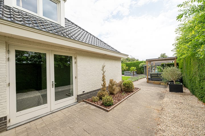 Photo 55 of Gravenstate 8