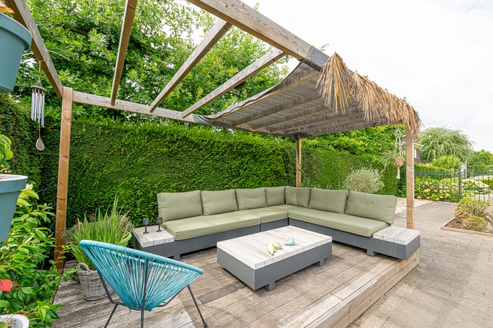 Photo 42 of Gravenstate 8