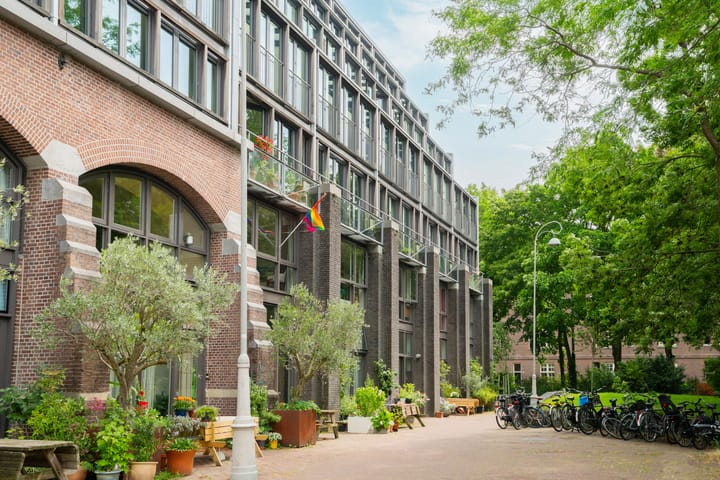 Entrepotdok 210