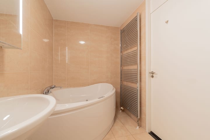 Photo 24 of Entrepotdok 210