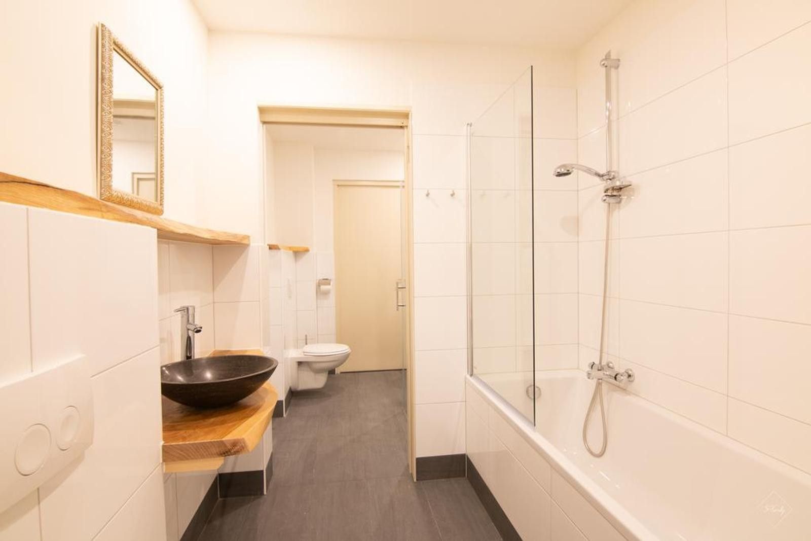 Foto 12 van Botgensstraat 25-C