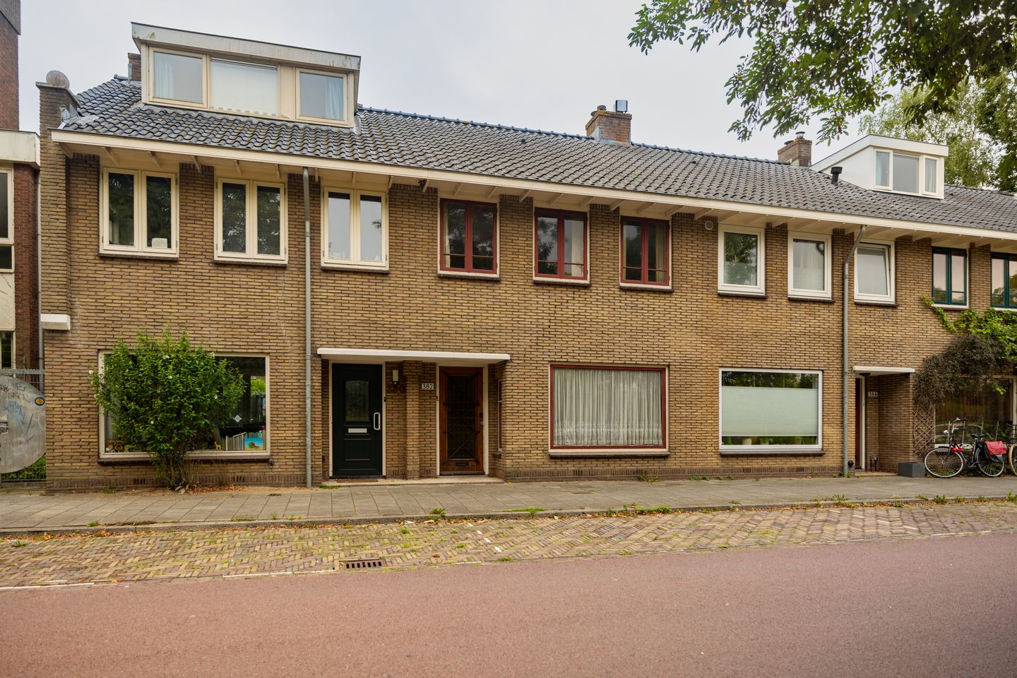Photo 25 of Cremerstraat 382