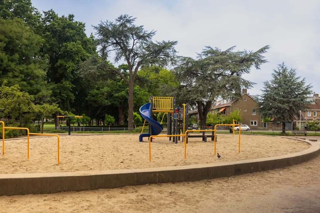 Photo 26 of Cremerstraat 382