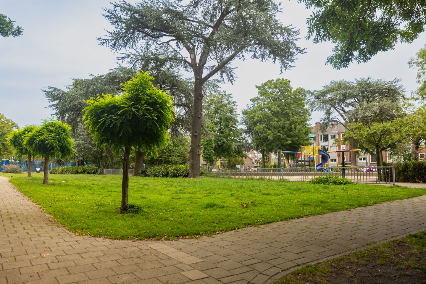 Photo 29 of Cremerstraat 382