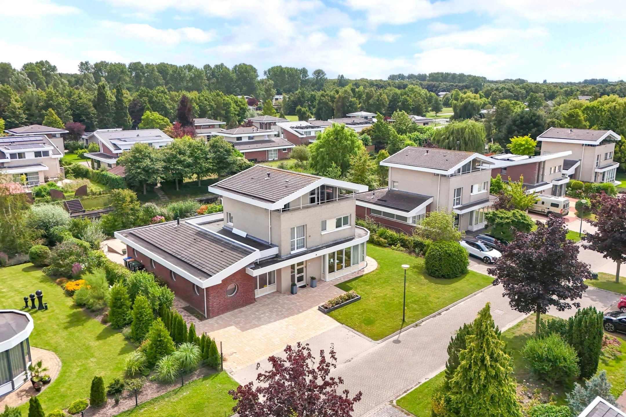 Buying a house in The Netherlands., Birdielaan 27