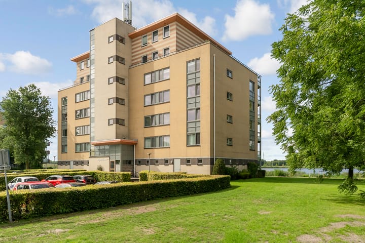 Foto 40 van Fellinilaan 442