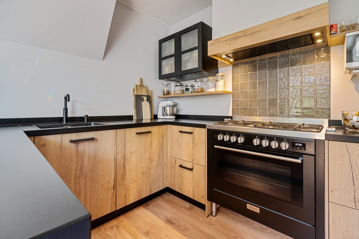 Foto 24 van Hollandiastraat 14