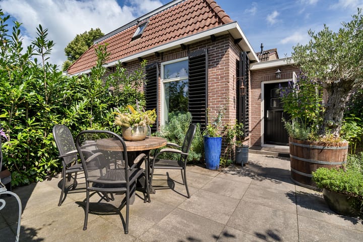 Foto 38 van Hollandiastraat 14