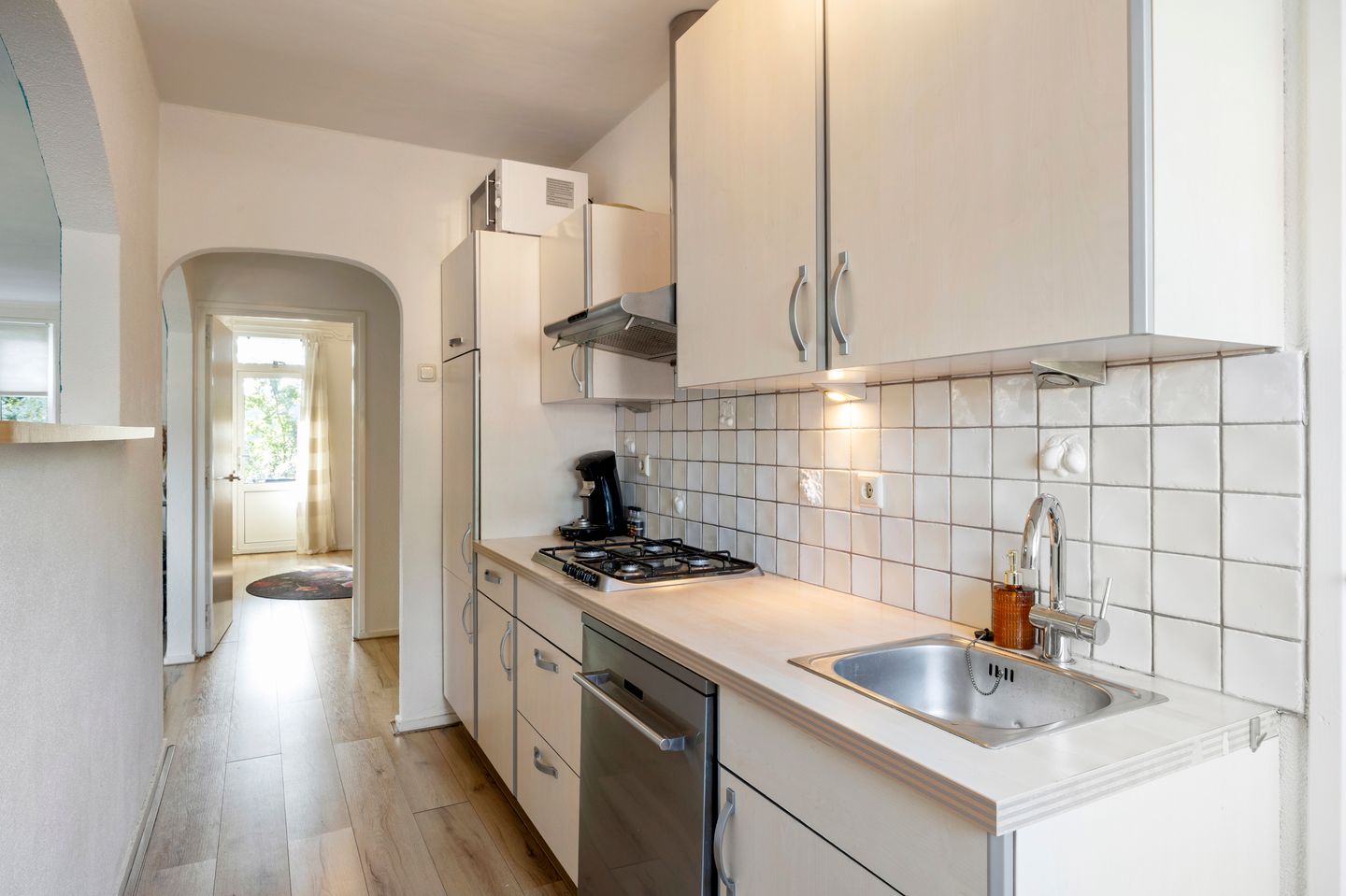 Foto 25 van Leliestraat 9