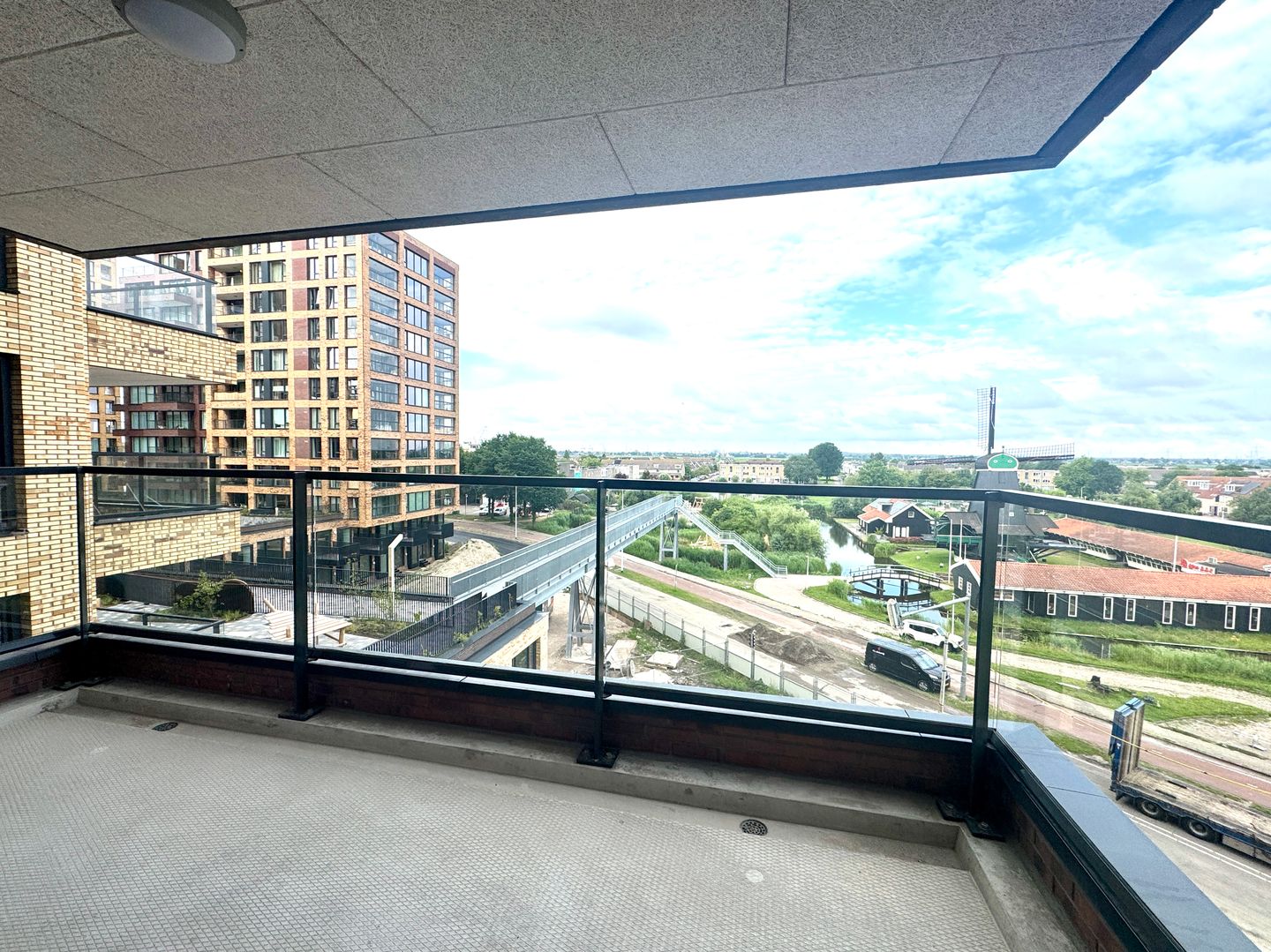 Foto 10 van Mahoniehout 411