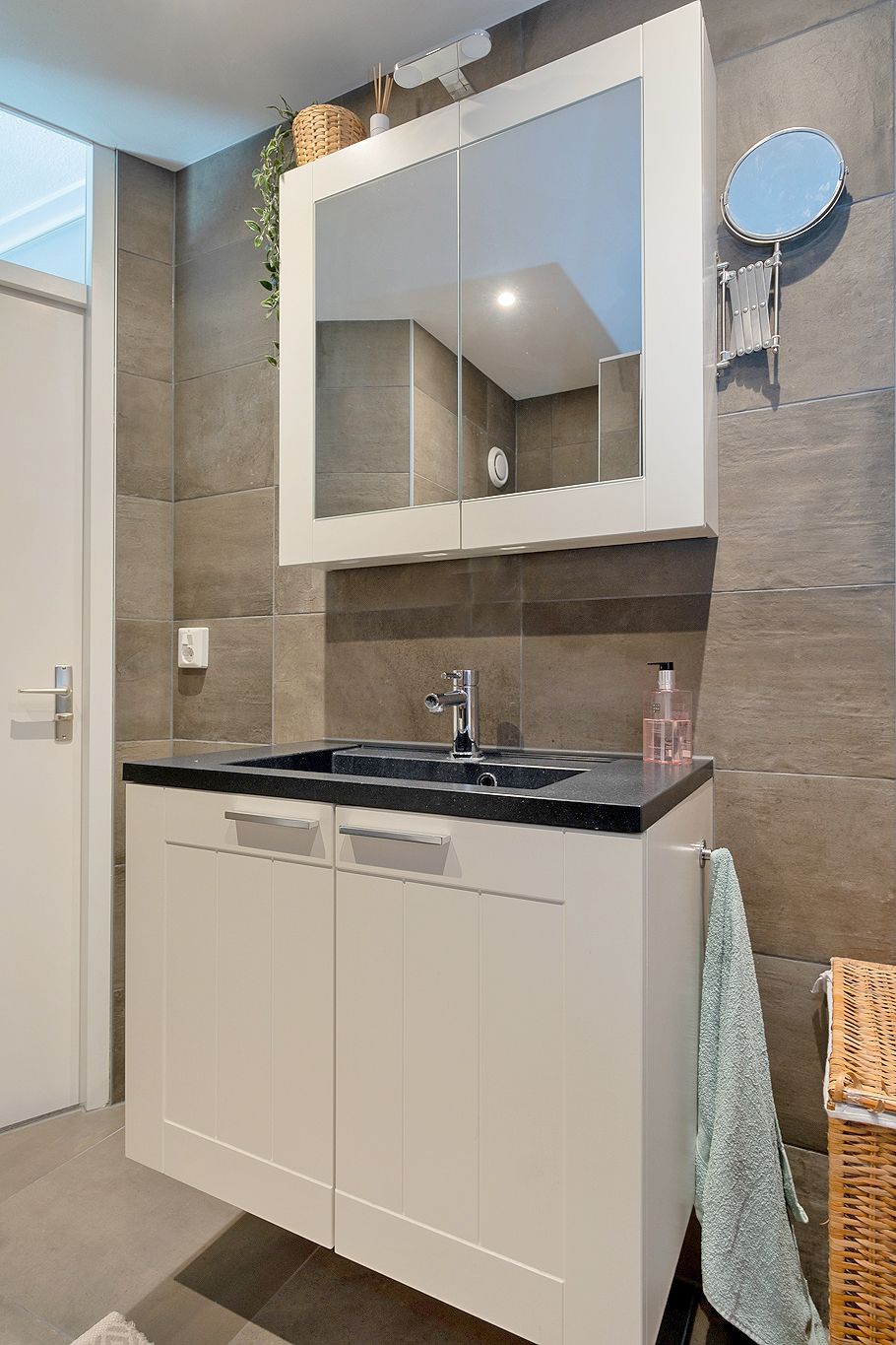 Foto 24 van Jacob van Hattumstraat 37