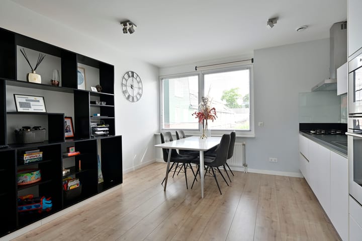 Photo 3 of Anne de Vrieslaan 39