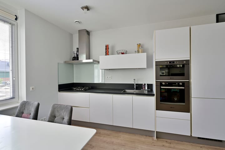 Photo 4 of Anne de Vrieslaan 39