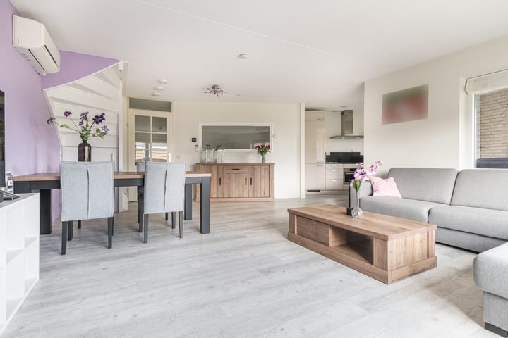 Photo 3 of Van Steenbergenlaan 27