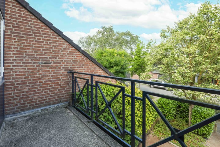 Foto 24 van van Dedemlaan 23