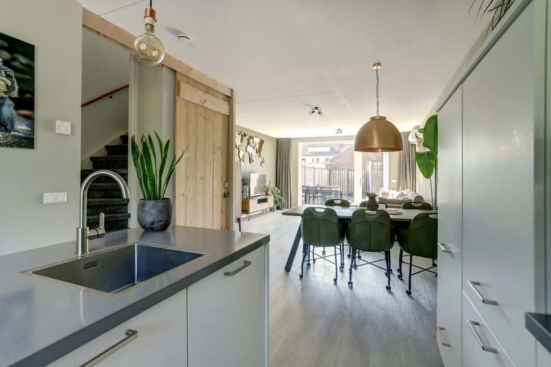 Photo 11 of Pastoor van der Meijdenstraat 7