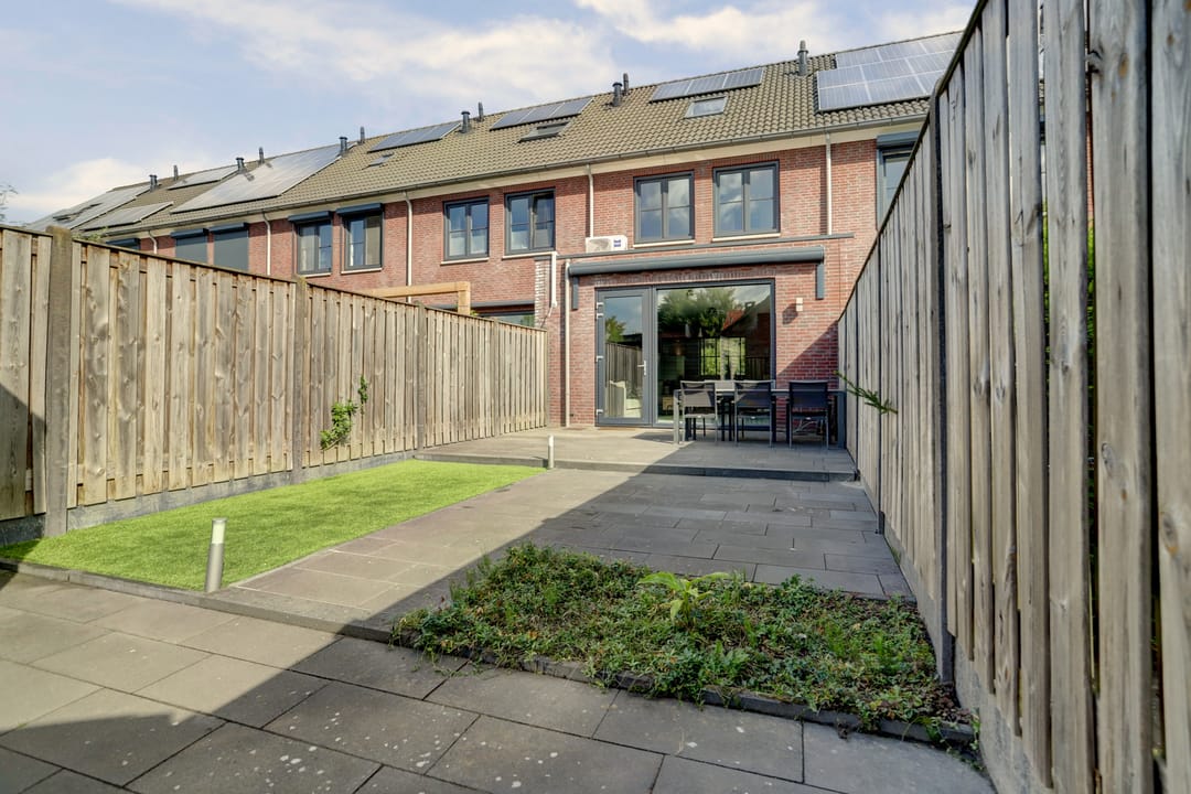 Photo 31 of Pastoor van der Meijdenstraat 7