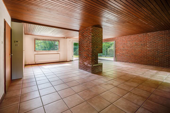 Foto 8 van Hoefijzer 60