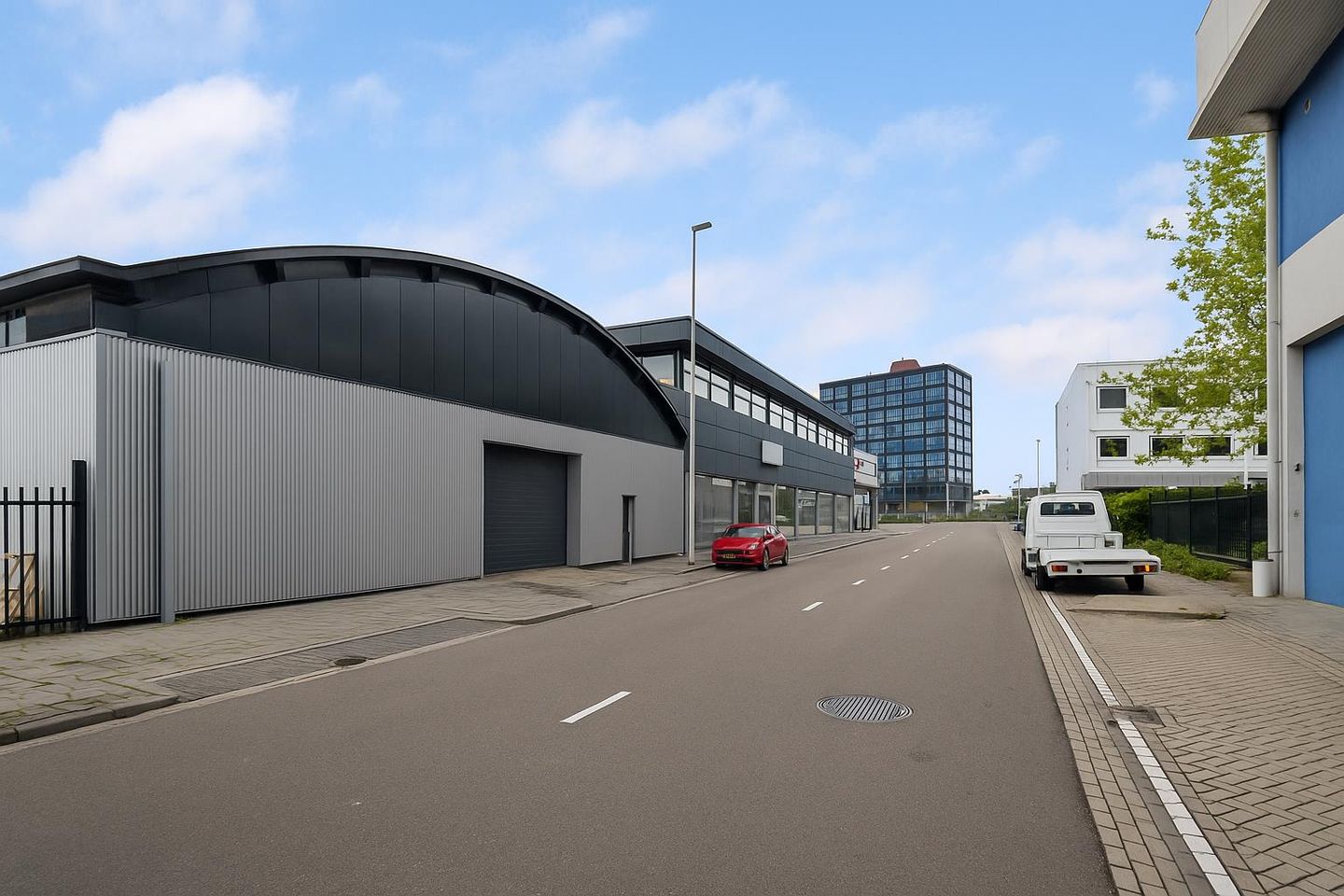 View photo 1 of Pottumstraat 5