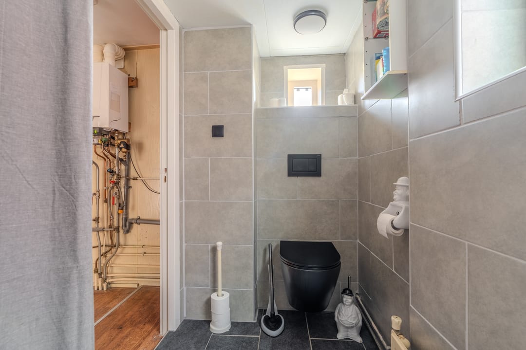 Photo 23 of Wilhelminastraat 95