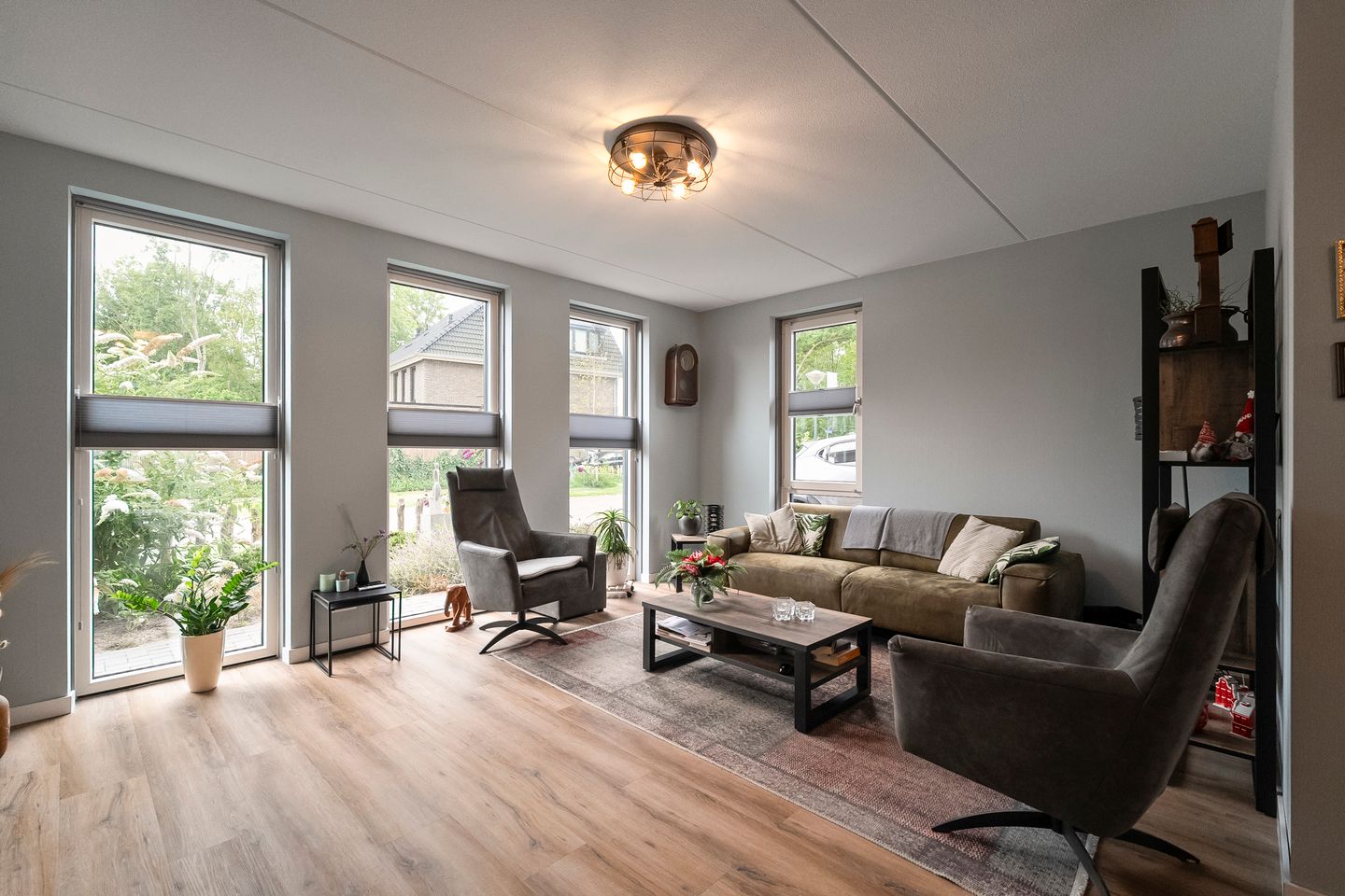 Photo 5 of Kastanjehout 1