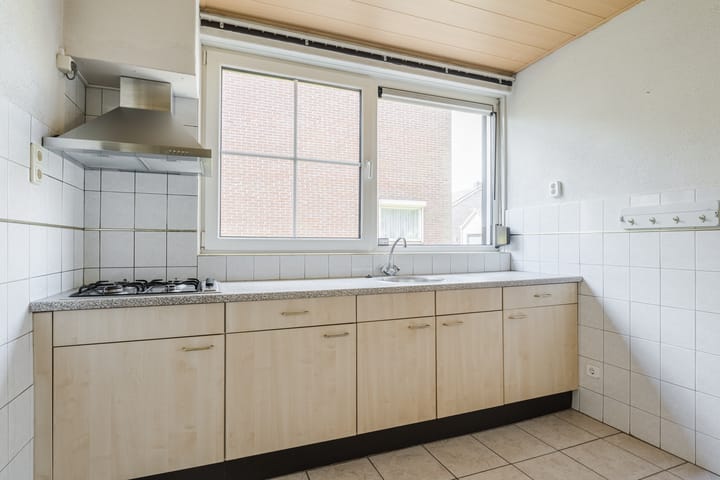 Photo 8 of Huysackerstraat 9