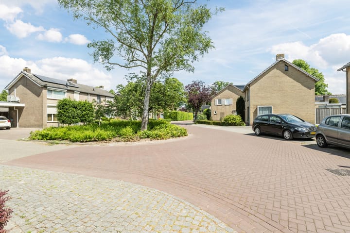 Photo 24 of Huysackerstraat 9