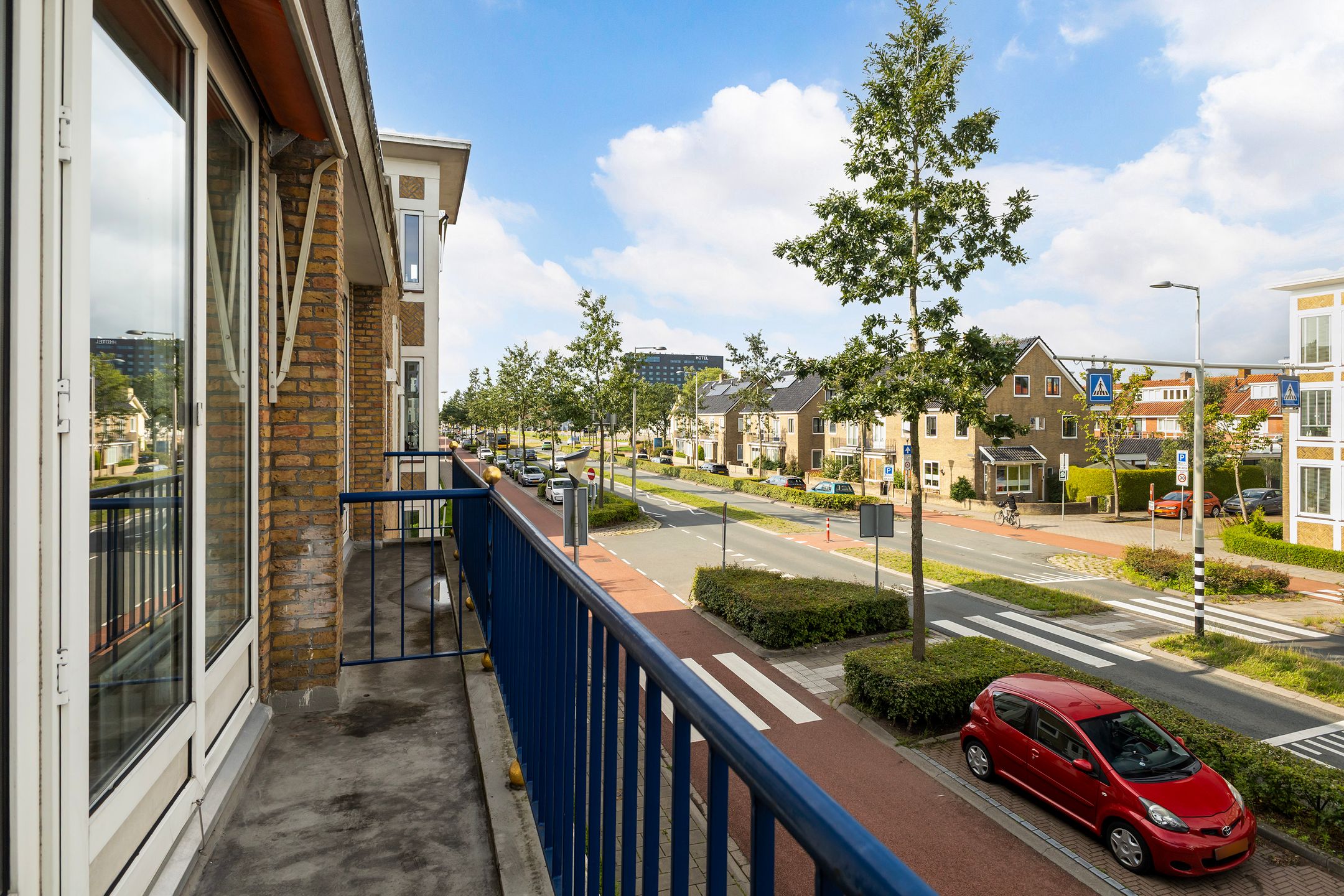 Foto 15 van Heliconweg 23-B