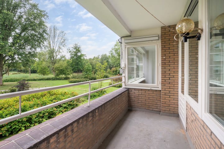 Foto 9 van Van Bassenstraat 114