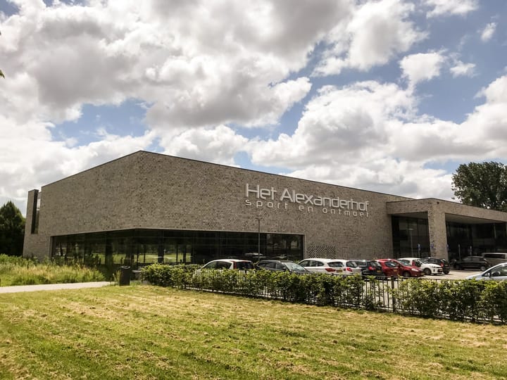 Foto 11 van Van Bassenstraat 114