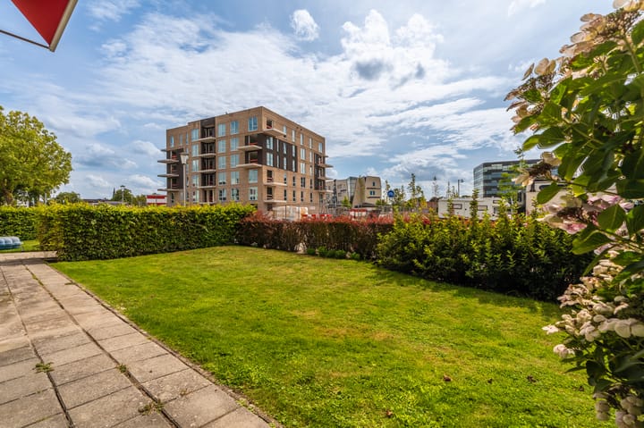 Foto 28 van Steenstraat 1