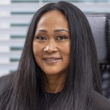 M.L. (Monique) Karijoredjo - Officemanager