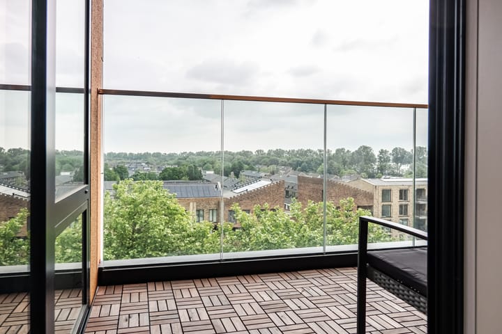 Photo 5 of Niemeyerstraat 68