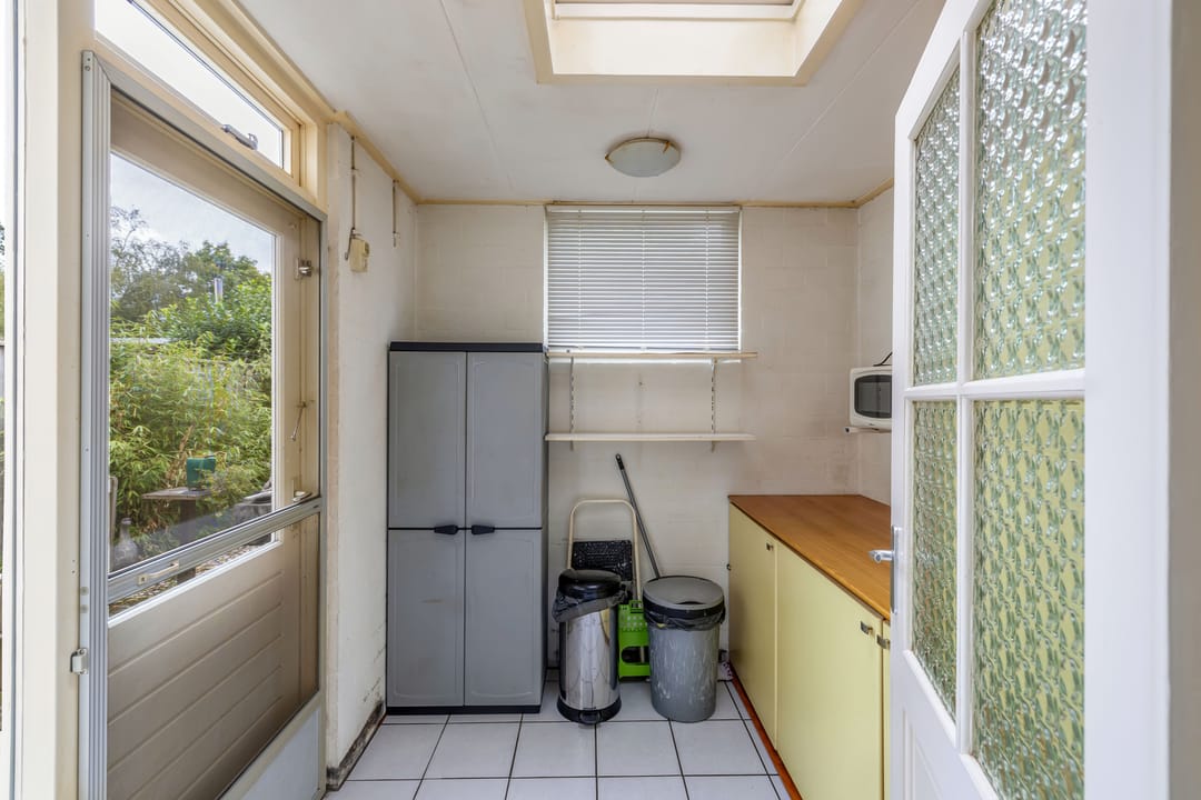 Photo 17 of Maasstraat 7