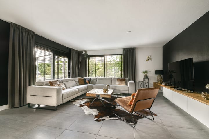 Photo 2 of Marie van Zeggelenstraat 17