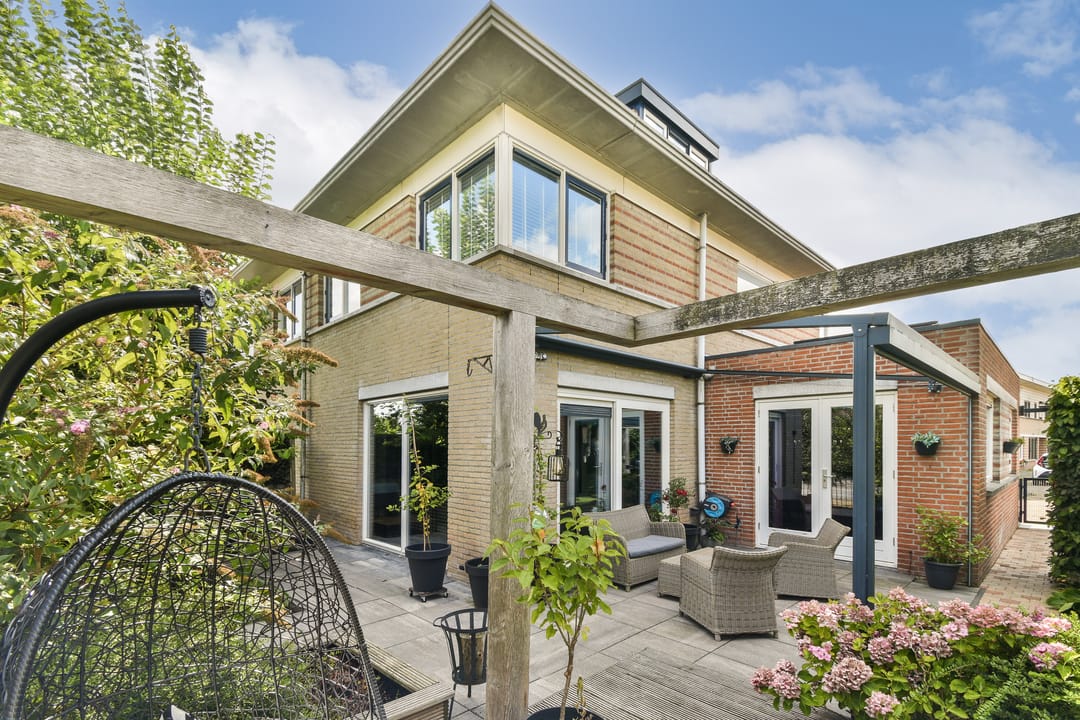 Photo 22 of Marie van Zeggelenstraat 17