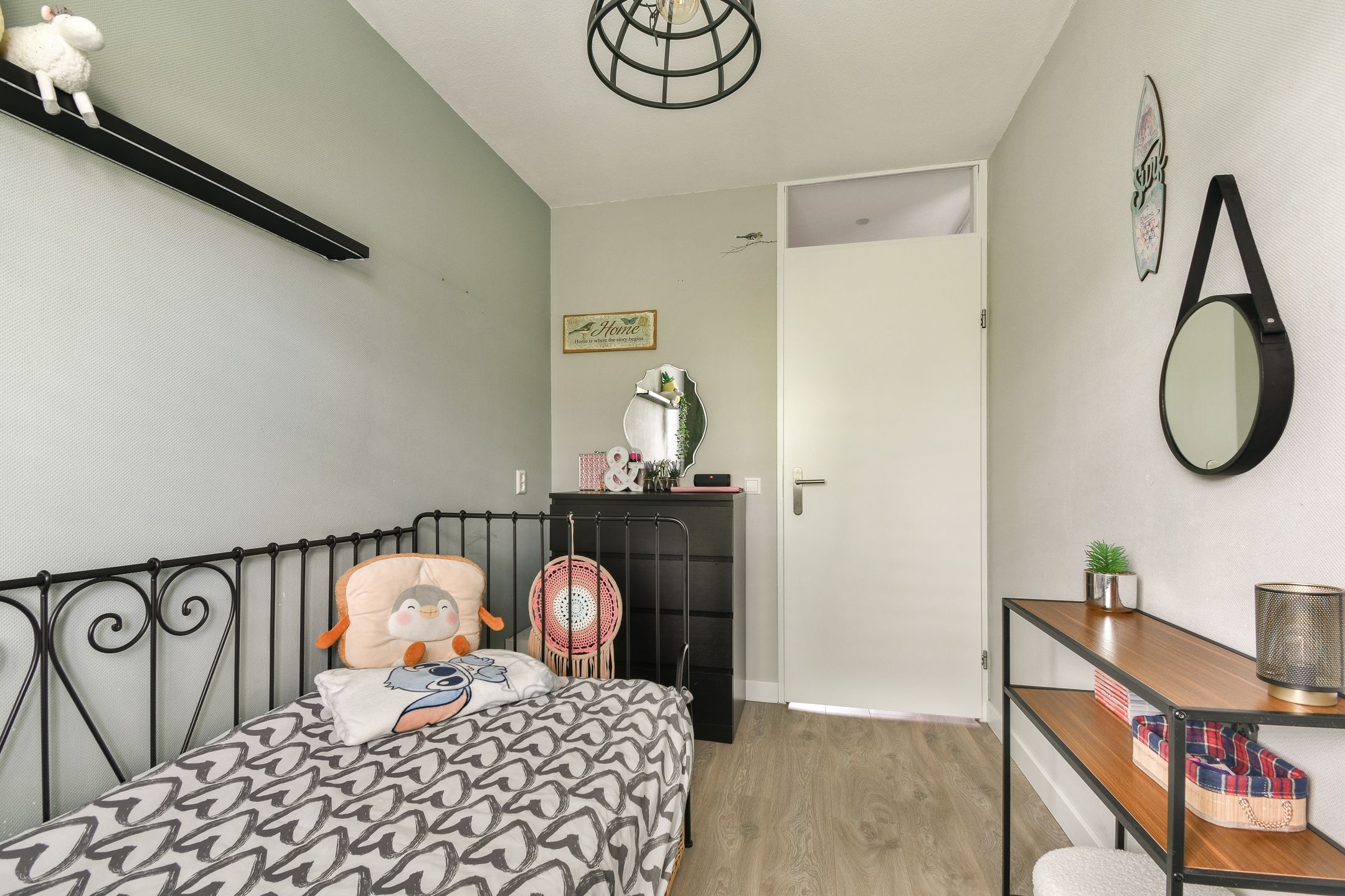 Photo 30 of Marie van Zeggelenstraat 17