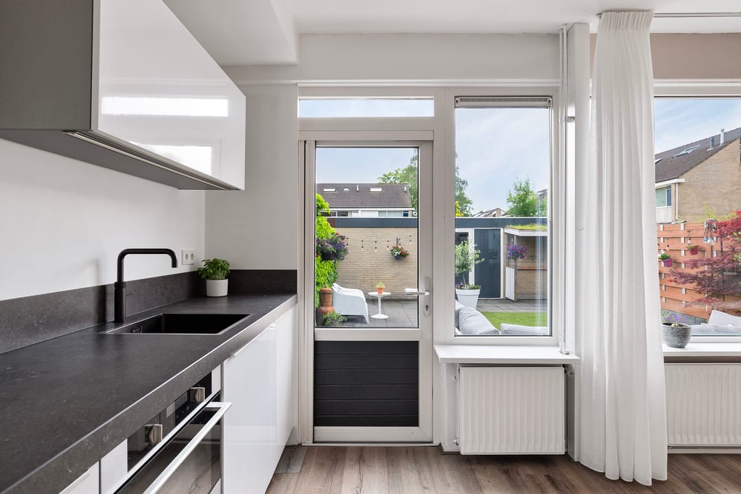 Photo 16 of Douwe Kalmaleane 101