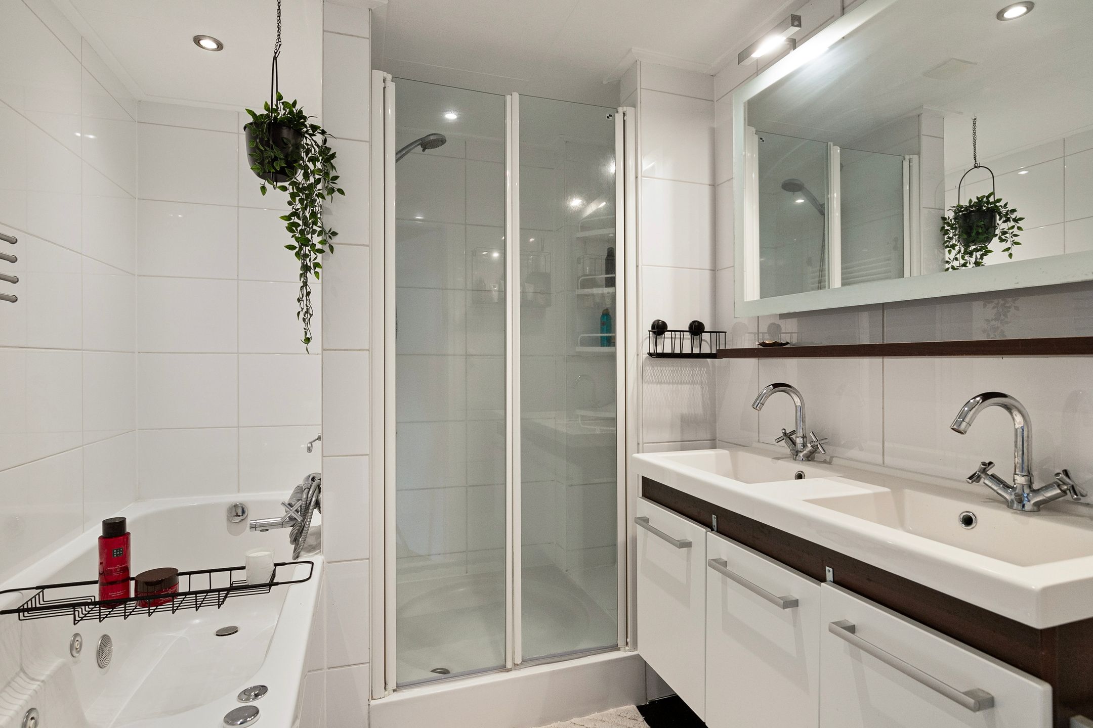 Photo 27 of Douwe Kalmaleane 101