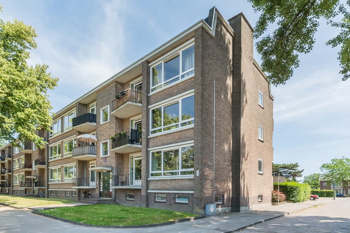 Foto 1 van Karel de Grotelaan 95