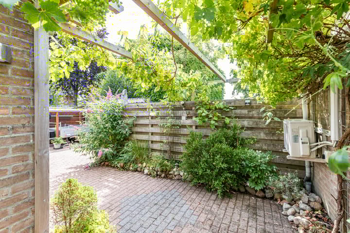 Foto 35 van De Bou 44