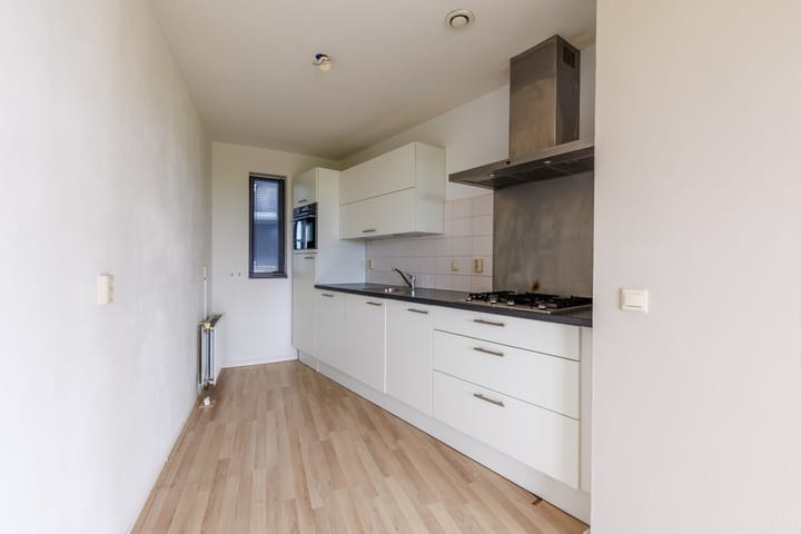 Foto 4 van Linie 275