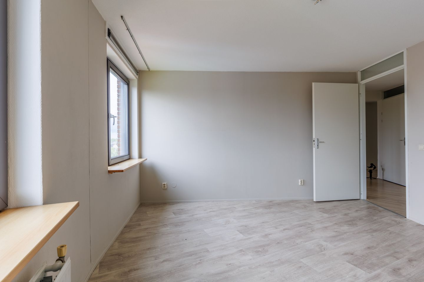 Foto 14 van Linie 275