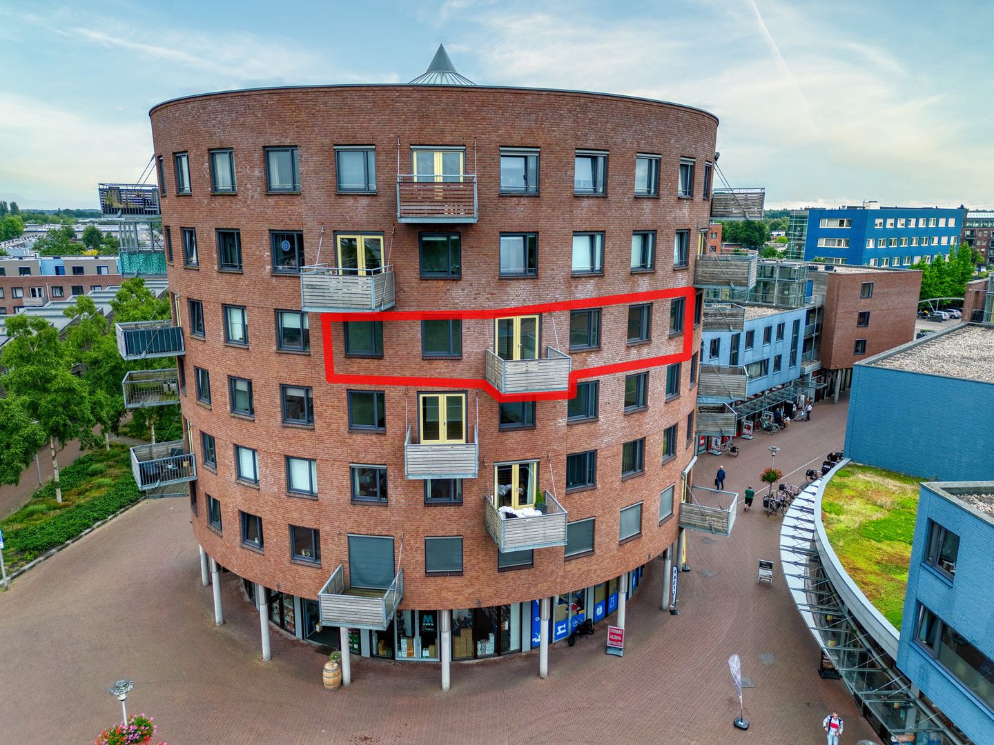 Foto 1 van Linie 275