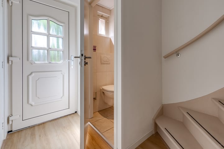 Photo 13 of Beatrixstraat 11