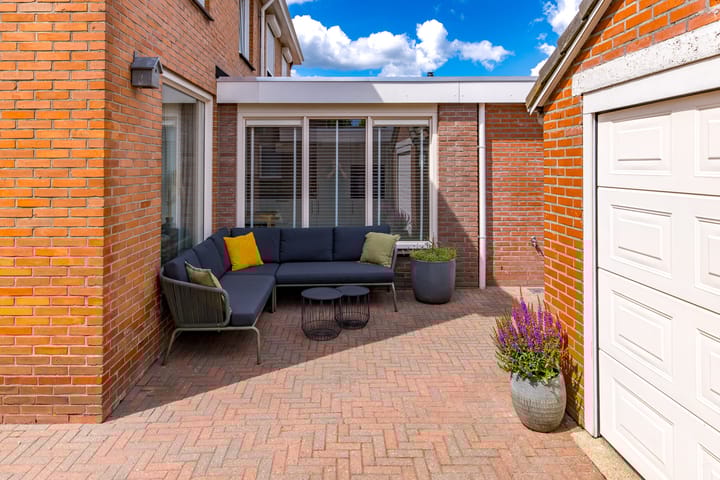 Photo 28 of Beatrixstraat 11