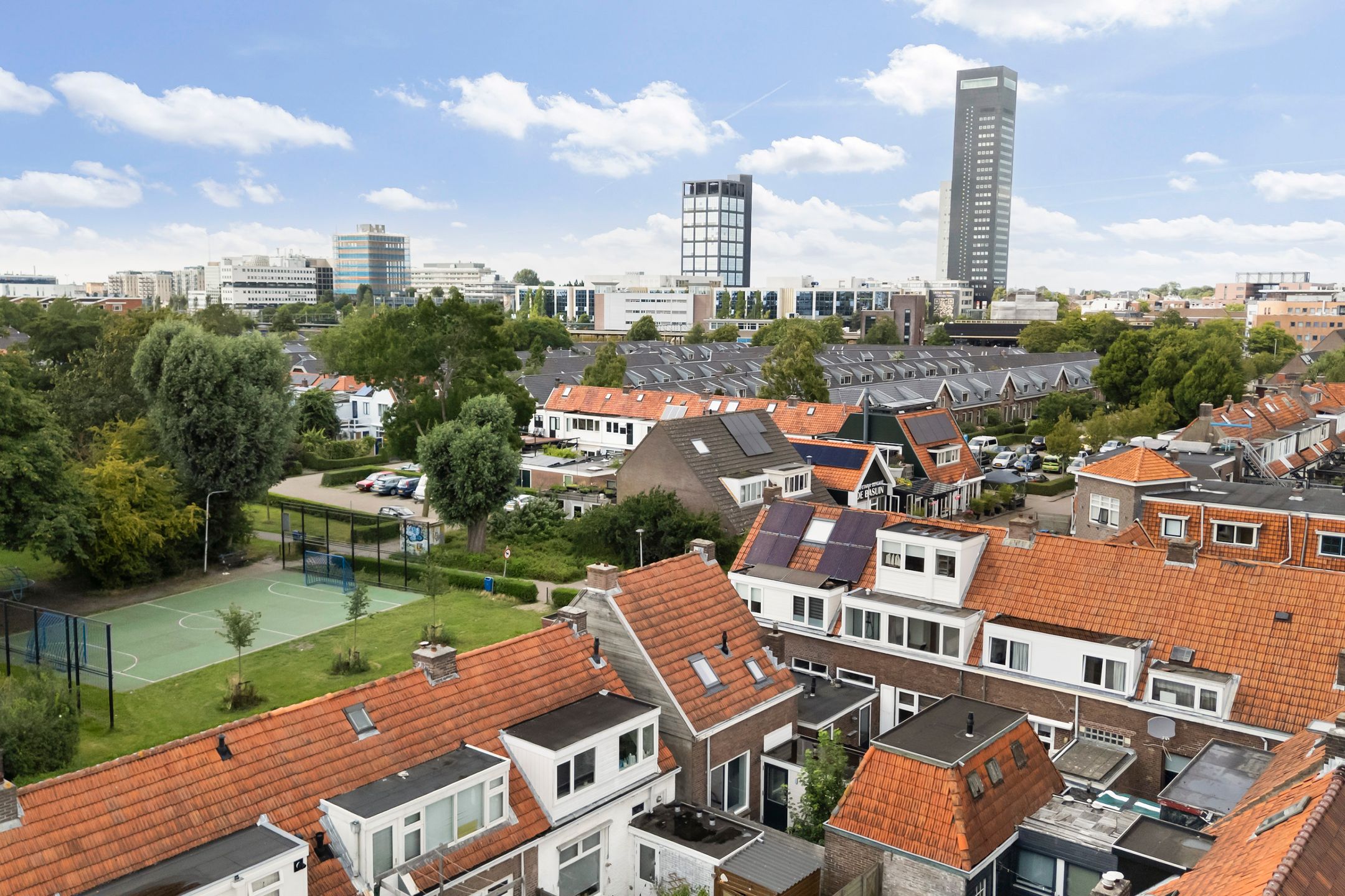 Photo 6 of Carel van Manderstraat 39
