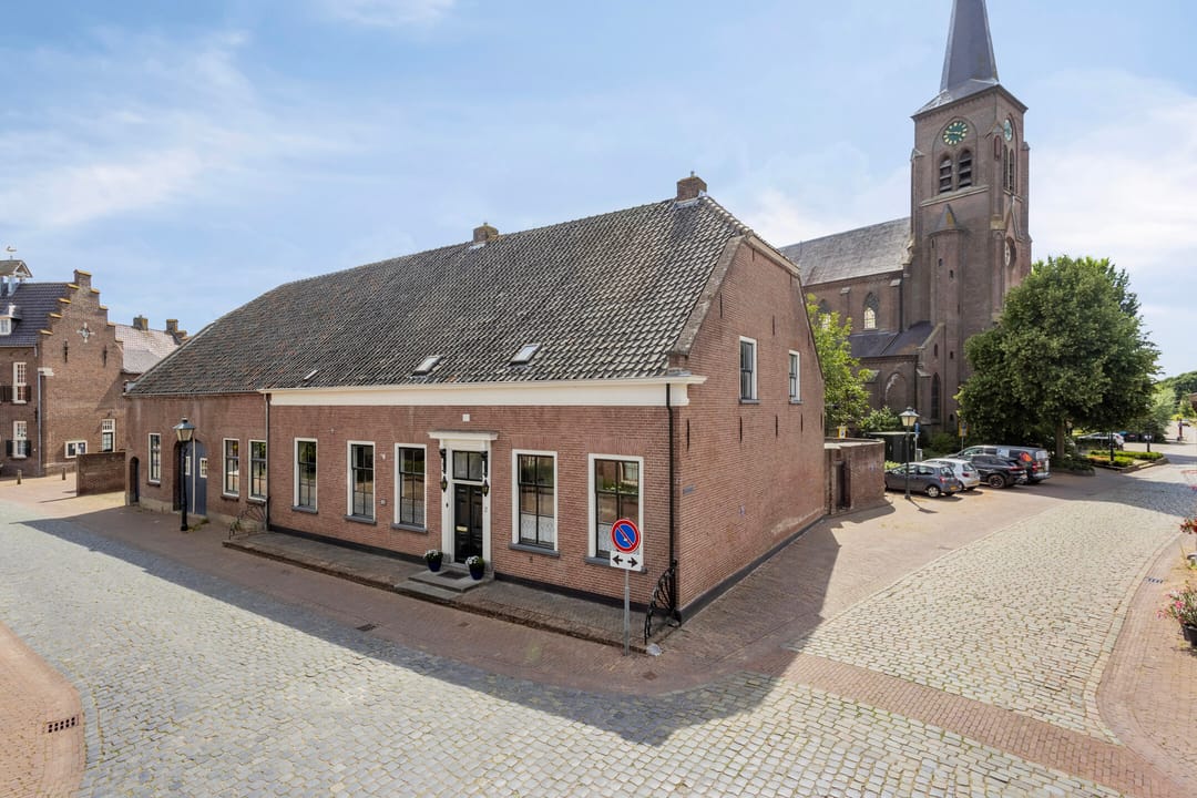 Foto 1 van Torenstraat 2