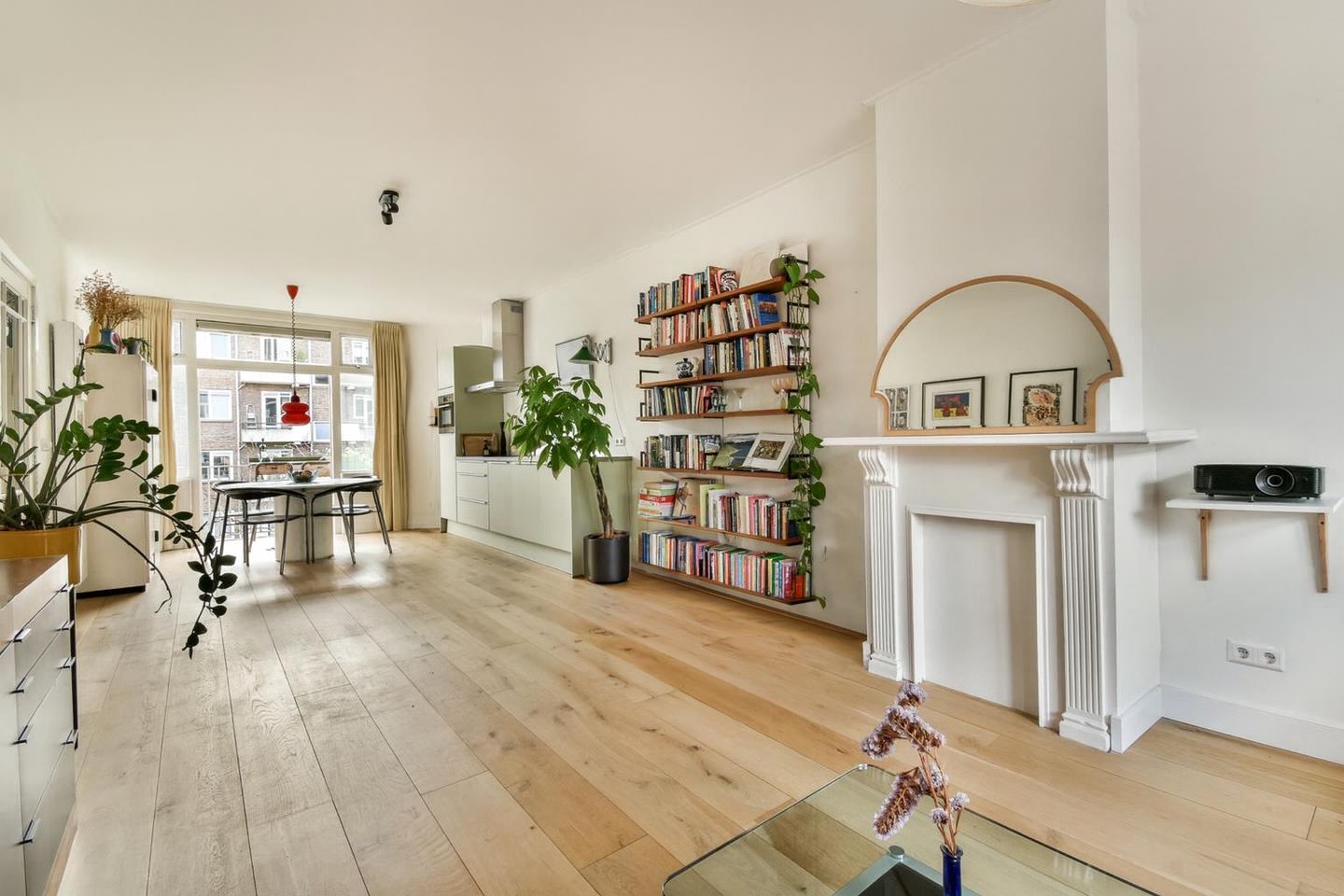 Foto 1 van Admiraal De Ruijterweg 423-2